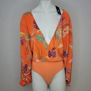 𝅺Fashion Nova  Bodysuit